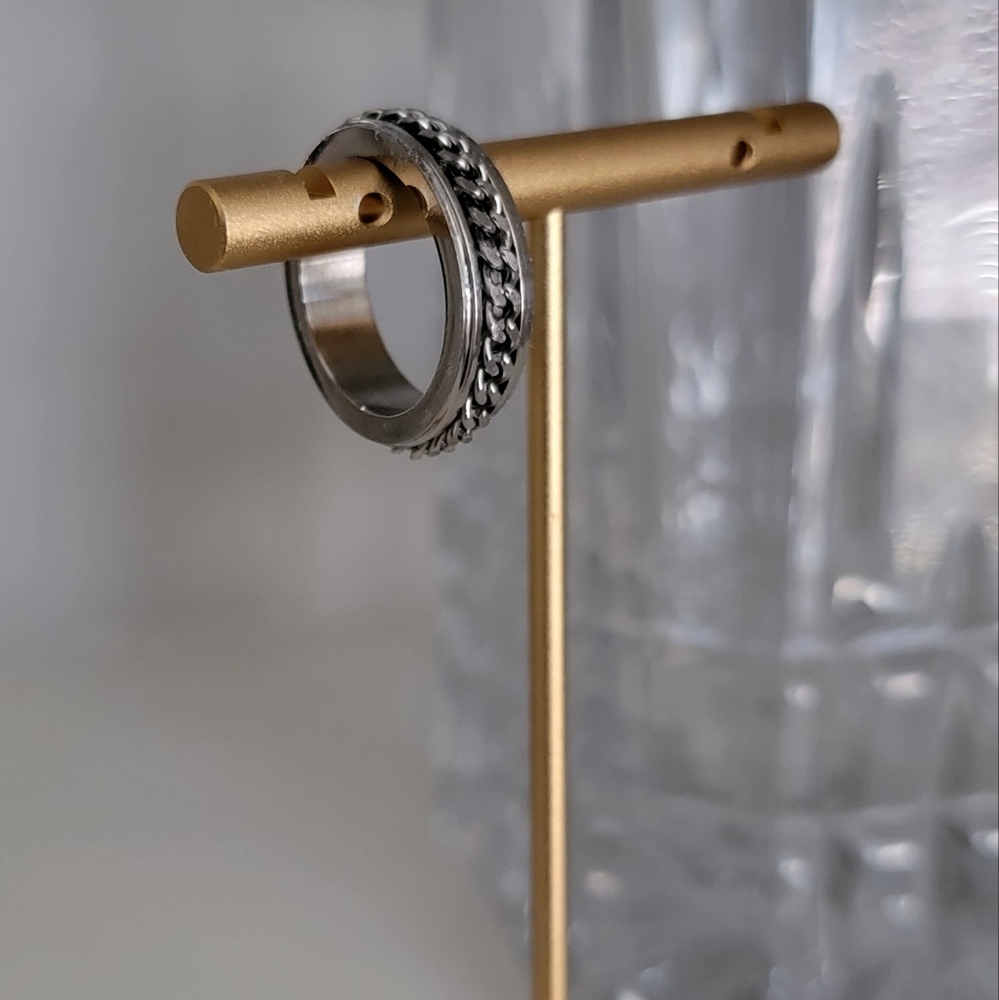 Fidget Spin Chain Ring